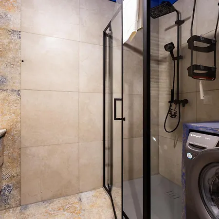 Apartment Lema With Garden By Bookinghost