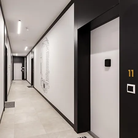 Lema With Garden By Bookinghost גדנסק