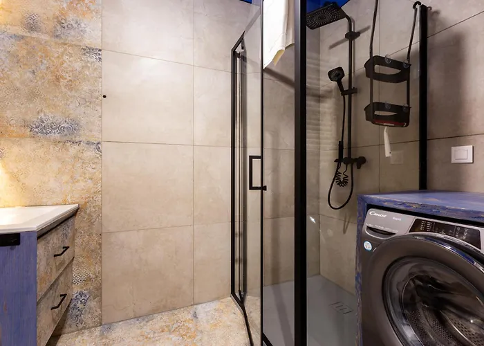 Apartament Lema With Garden By Bookinghost